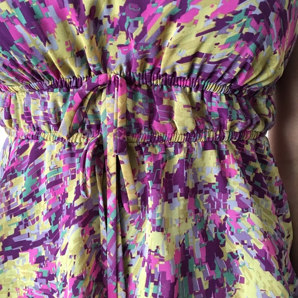 Flirty Print Dress - Picture 3 of 4